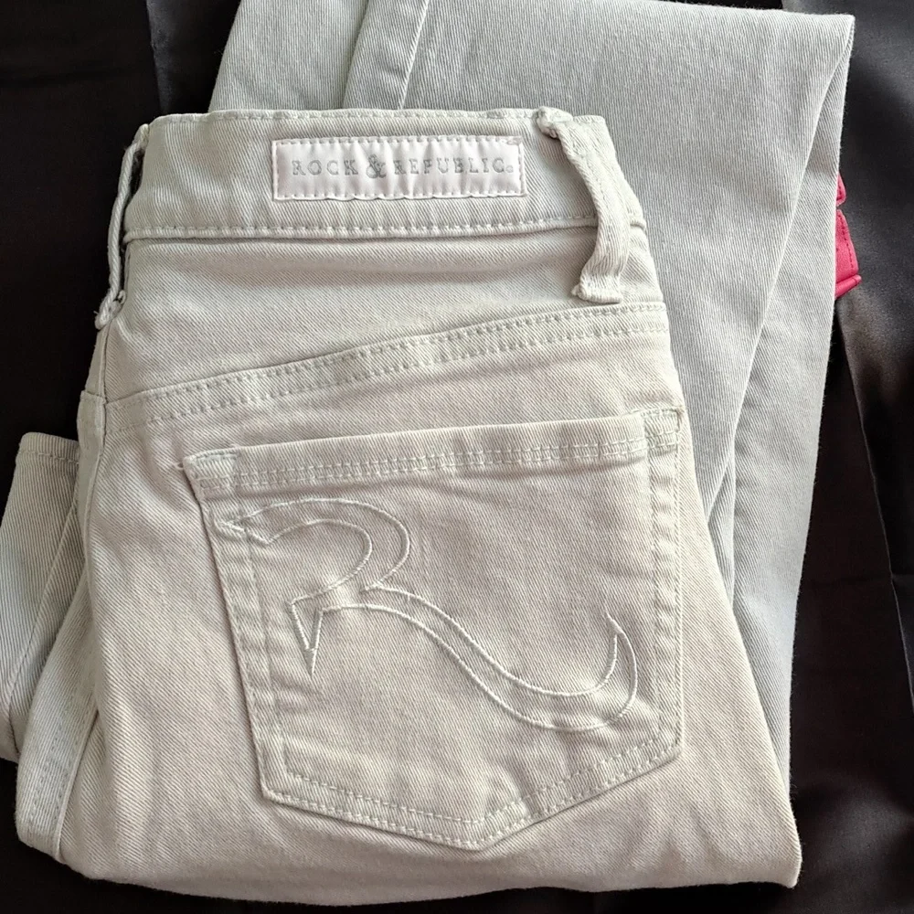 ROCK REPUBLIC SKINNY JEANS! - Picture 3 of 3